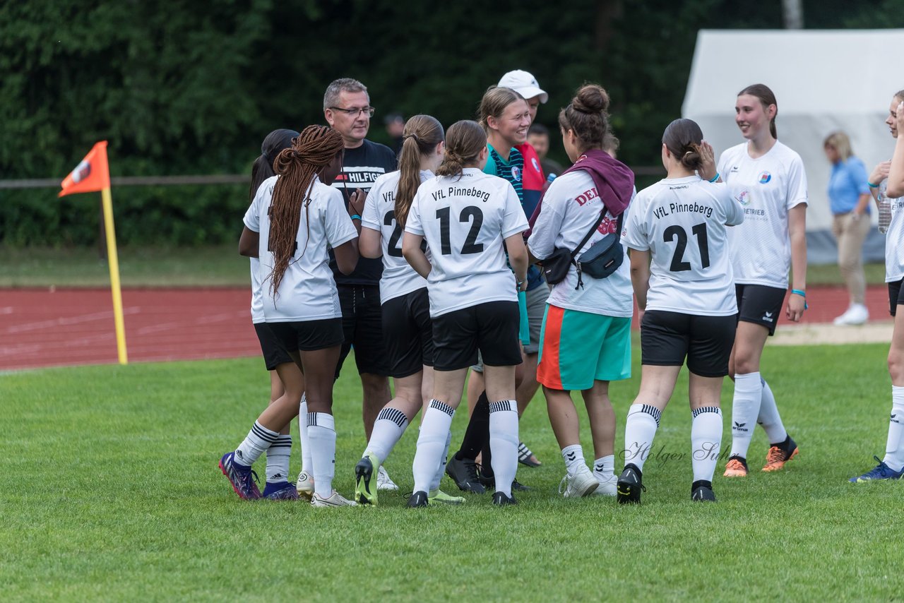 Bild 302 - Loewinnen Cup